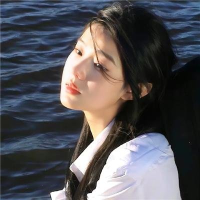 蜂妹与狗狗猫 动画电影封面